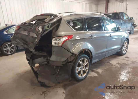 2014 Ford Escape Titanium z USA, uszkodzony, nr VIN 1FMCU9J91EUA43860